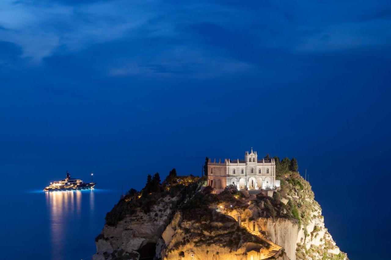 Solmaris Tropea Rooms & Suites Exterior foto